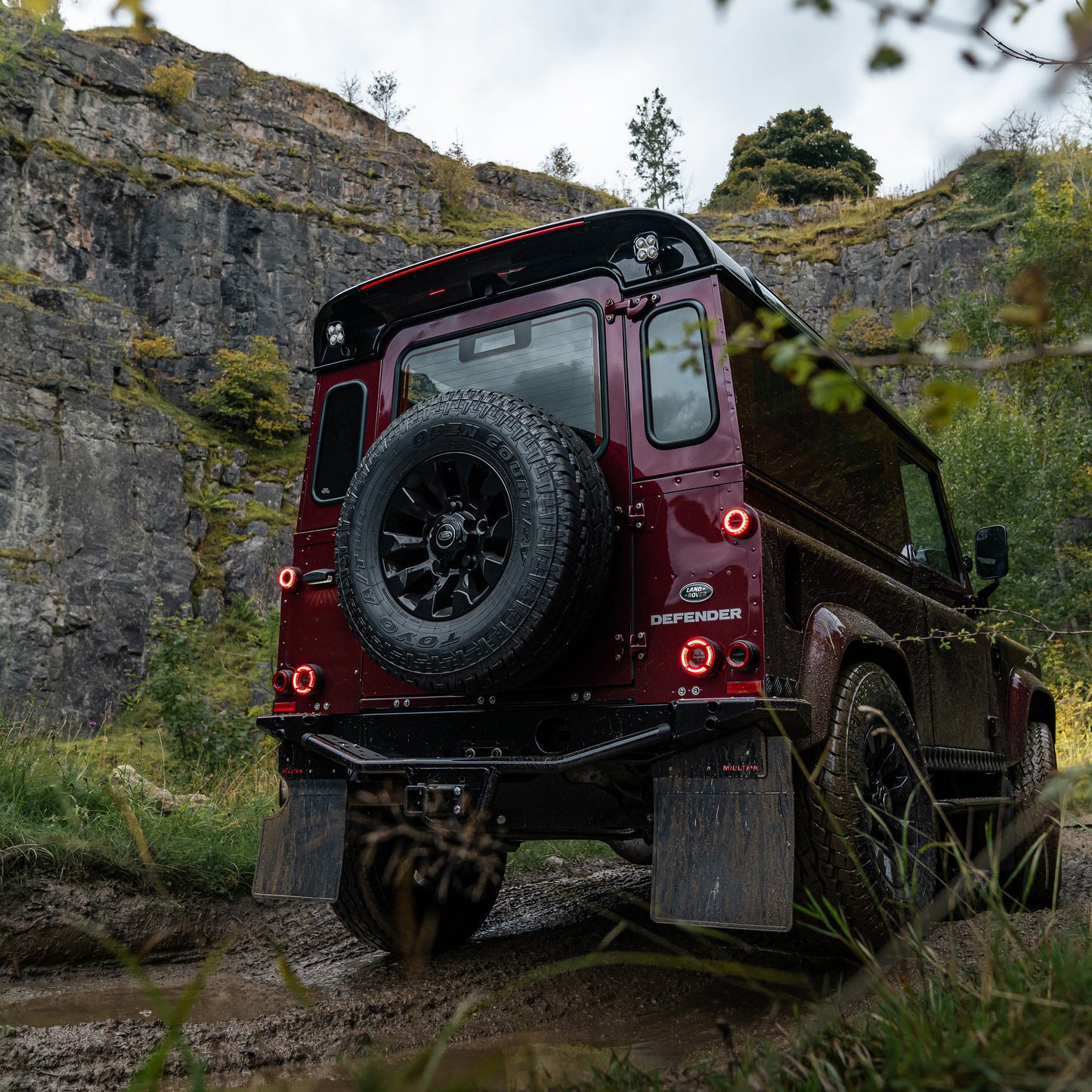 Glohh GL-2 Defender Tailights (1990 - 2016)