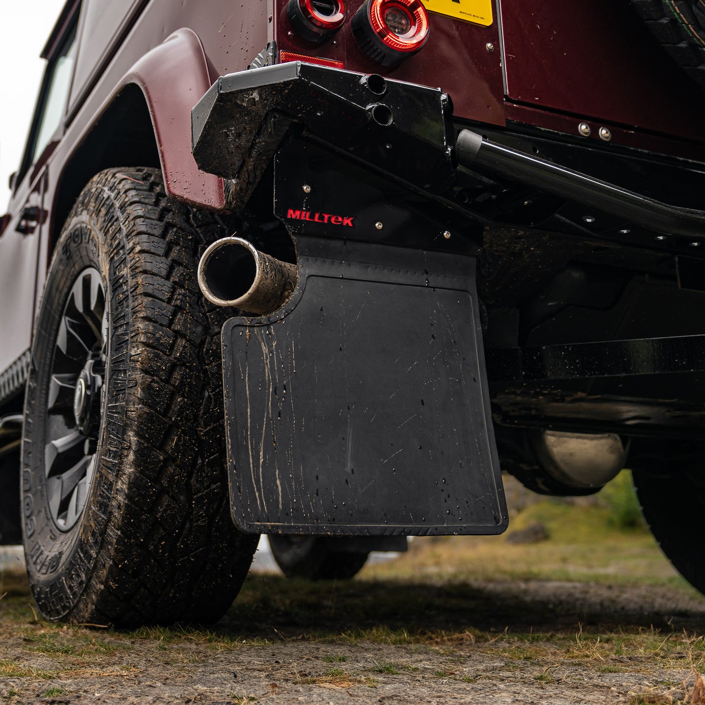 Defender L316 90 1986 - 2016 - Rear Mudflaps inc Brackets