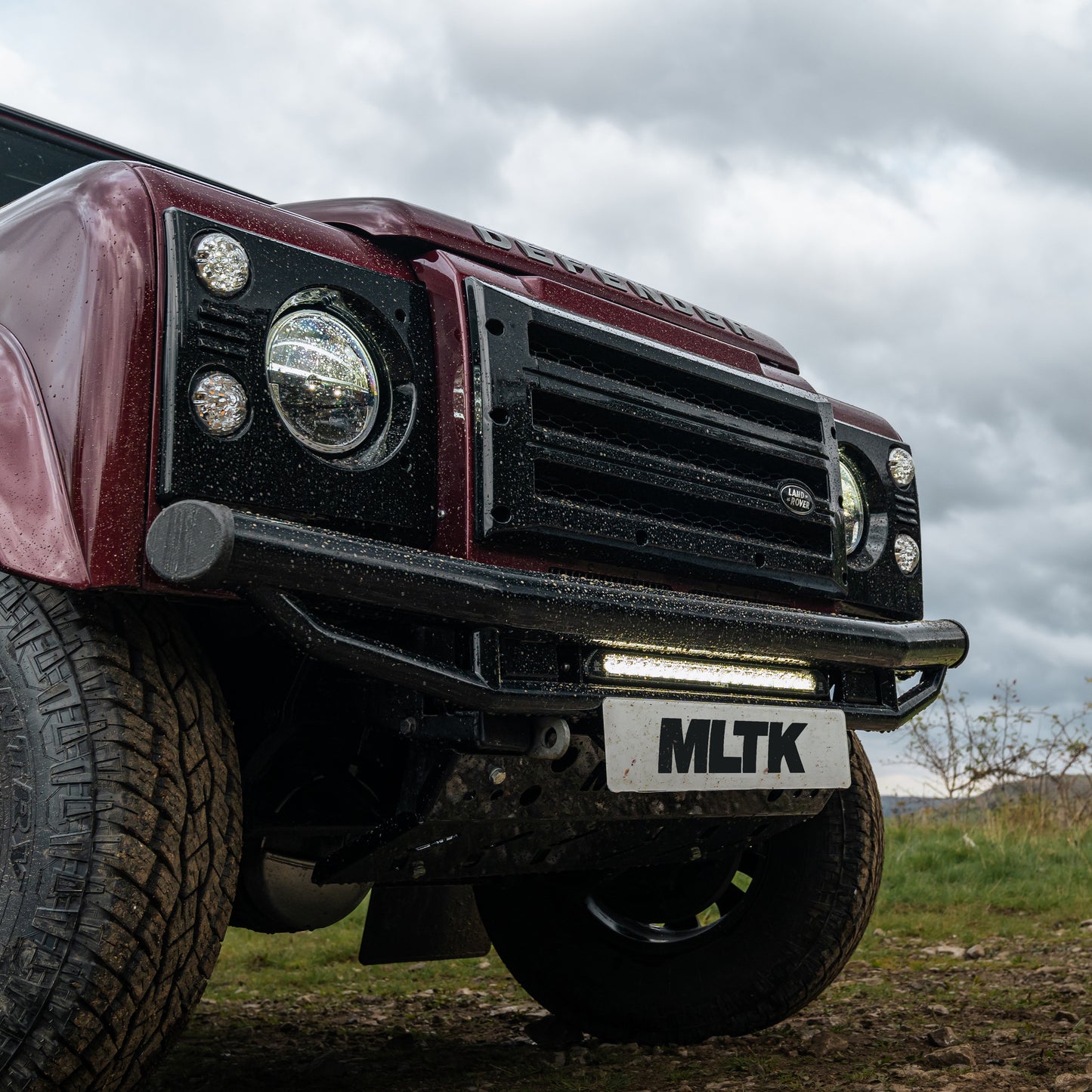 Land Rover Defender L316 1986 - 2016 - Front Tubular Bumper